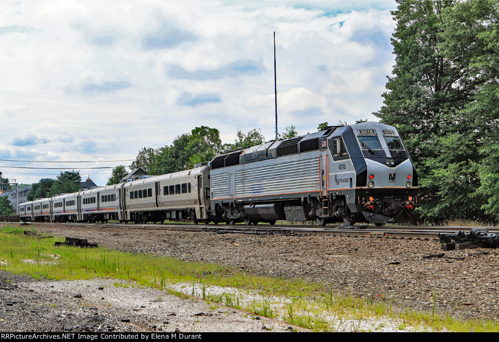 NJT 4016 on train 1114